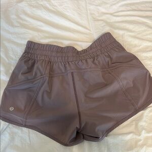 Lululemon shorts purple/lavender